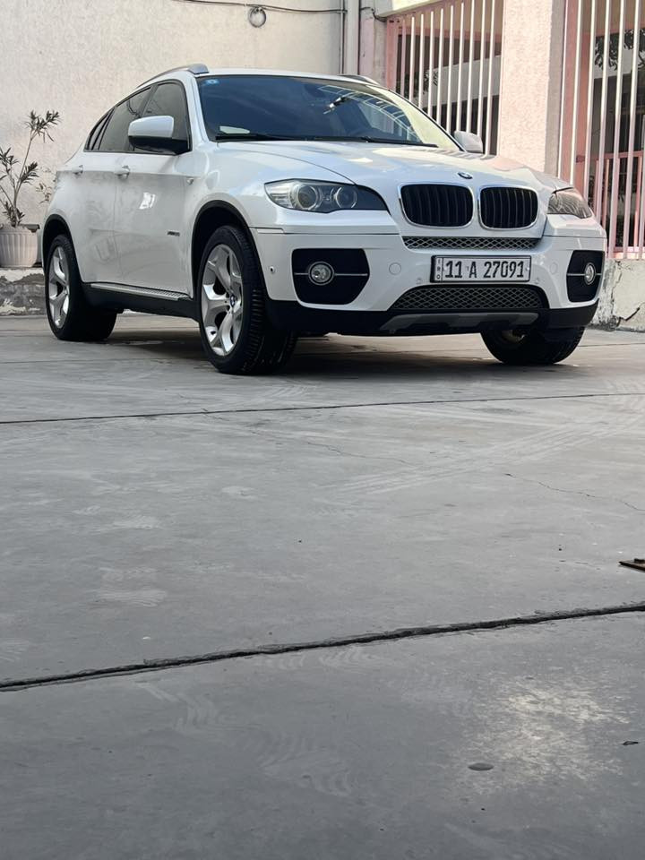 بسم الله الرحمن الرحيم
اللهم صل على محمد وآل محمد 
للبيع X6(2011)
ماشية 126
الماني عروش
محرك N55 سلندر 6
المواصفات 
ابواب شفط
جنطة كهرباء 
كيلس دخول ذكي 
برادات 
5كامرات +2كامرات حوادث 
شاشة عربي 
دات شو 
شفتات ستيرن 
حساسات امامي خلفي 
مكانيك + كهرباء +حدادية تبريد مكفول 
البدي بي بارد باب الصدر وبيها طخة بالجنطة واضحة بالصورة 
طخم تاير جديد برجستون 
مكفولة من الحادث والصبغ فقط دعاميات 
السيارة احلى من الصور حته الدروع كاملة 
السعر 180 ورقة وبيها مجال 
مكان السيارة بغداد 
للاستفسار ***********
