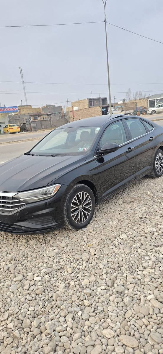 السلام عليكم
فولكس واكن جيتا 2019 رقم بغداد انكليزي بأسمي حادثه بالصور ماشيه ١٨٩ مكينه ١٤٠٠تيربو فول مواصفات بصمه تشغيل بنوراما تحكمات ستيرن شاشه حساسات كشنات جلد مكينه وكير وحداديه كفاله وتبريد ثلج  السعر ١٢٠ وبيه مجال 
مكاني الديوانيه قضاء عفك  
***********
