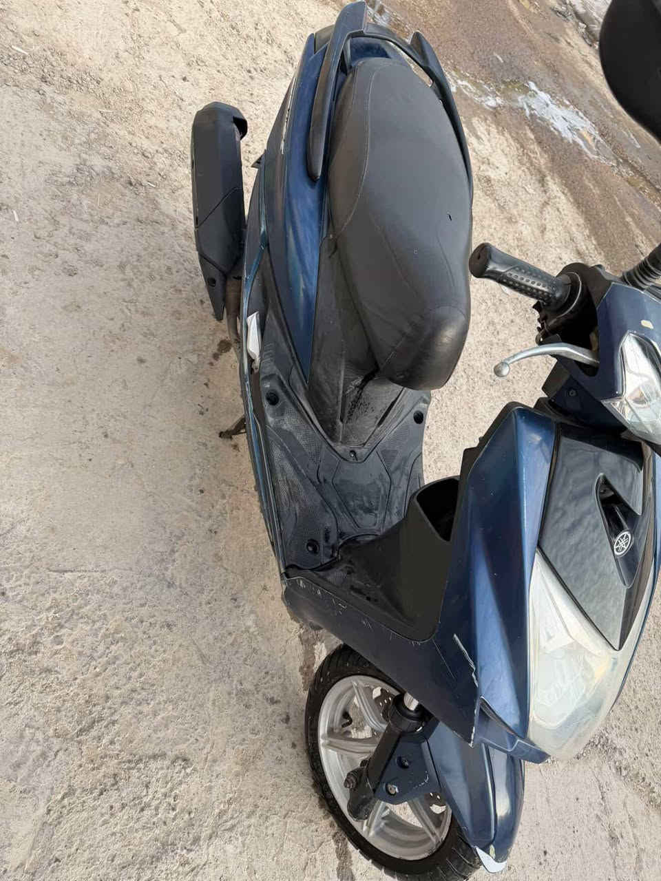 للبيع سكنس شمعه الحديث كوري دراجه عله وضع الشركه برغي ممفتوح دراجه كامله اي نقص ما بسها كله بلادي السعر السعر مليون و بيها مجال بغداد ***********
