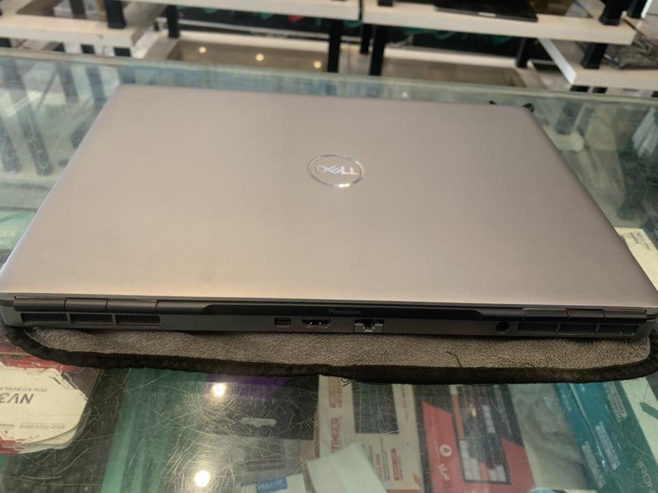 Dell precision
للبيع وحش الأداء والتصميم الهندسي Dell Precision 7550 (أخو الجديد) 🔥
الوصف:
لعشاق القوة والأداء المستقر، متوفر الآن لابتوب من الفئة العليا (Workstation) من شركة Dell، الجهاز مصمم للأعمال الشاقة، المونتاج، التصميم الهندسي (AutoCAD, Revit, 3D Max) والألعاب.
المواصفات التقنية:
✅ المعالج (CPU): Intel Core i7-10850H (جيل عاشر فئة H القوية) بسرعة تصل لـ 5.10 GHz، بـ 6 نويات و12 مسار.
✅ الذاكرة العشوائية (RAM): سعة ضخمة 64GB DDR4 (تضمن لك سلاسة خرافية في تعدد المهام).
✅ كارت الشاشة الأول: NVIDIA Quadro T2000 بسعة 4GB GDDR6 (مخصص للبرامج الهندسية والرندر والأداء المستقر).
✅ كارت الشاشة الثاني: Intel UHD Graphics (للاستهلاك الاقتصادي).
✅ التخزين (Storage): SSD NVMe (سريع جداً في الإقلاع وفتح البرامج).
✅ الشاشة: قياس 15.6 بوصة بدقة Full HD ووضوح عالي جداً.
حالة الجهاز:
• الجهاز بحالة "أخو الجديد" (نظيف جداً جداً).
• البطارية بحالة ممتازة.
الهدايا والملحقات:
📦 الشاحنة الأصلية (Original Dell Adapter).
💼 حقيبة (جنطة) لابتوب مميزة.
🖱️ ماوس هدية.
لمن يصلح هذا الجهاز؟
الجهاز مثالي جداً لـ:
1 المهندسين والمصممين (أداء مستقر جداً مع برامج Adobe وAutodesk).
2 المبرمجين الذين يحتاجون لفتح سيرفرات محلية وأنظمة وهمية (بفضل الـ 64GB رام).
3 صناع المحتوى (Video Editing & Rendering).
4 الطلاب في التخصصات العلمية والهندسية.
السعر: [800 الف]
مكاني ديوانية وعندي توصيل جميع المحافضات


**إذا كنت صاحب هذا الإعلان وتريد حذفه لأي سبب، رجاءا أرسل رسالة إلى الدعم الفني**