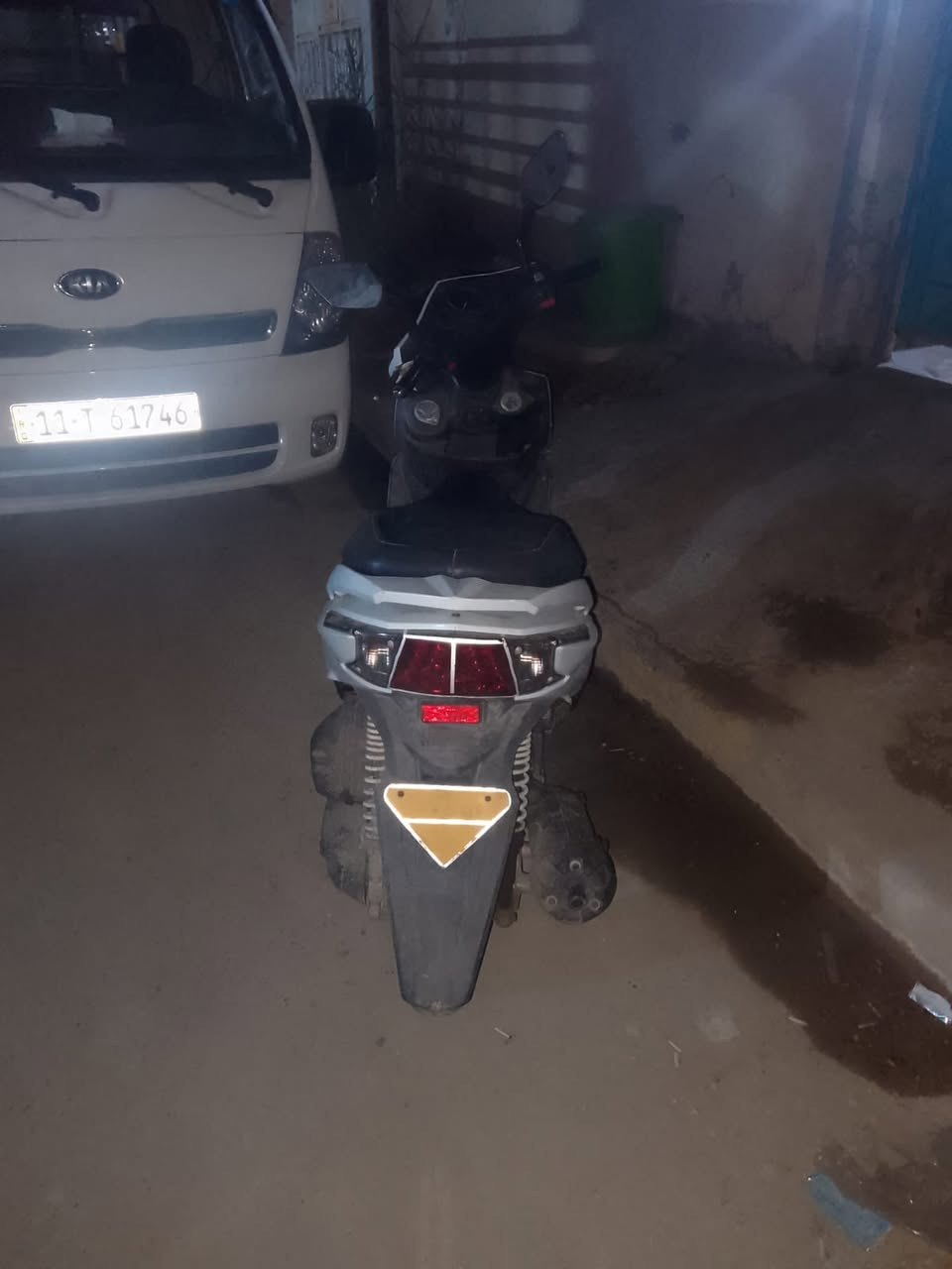 سلام عليكم دراجه جيتي ار الشكل القديم الدراجه نضيفه جدا وشوفه عينك كهربأيات كله شغاله اكفلك مكينه ناعمه لا تبخير ولا نقوص الدراجه يرادله كتف شحن سعره ٨تالاف يوكع من السعر أوراقها كامله وموجوده السعر ٣٥٠ وبيه مجال الاستفسار ***********موجود واتساب ورصيد
