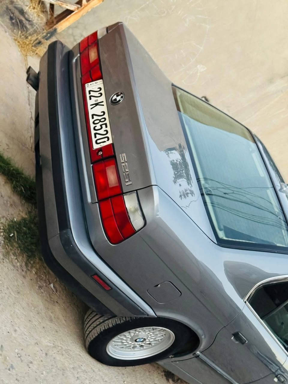 بي ام موديل93 سياره جديد ضرر خفیف كلها بلادي محرك 25كيرعادي بلادي تبريد دواخل جلد لوك رقم اربيل  شرط تحويل  بيها دفتر بنزين مكان ساره كركوك بيع فقط اتصل0771 38 95 135 السعر72 بي مجال قليل
