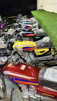 نقد وتقسيط • كمرك ما مدفوع • البنوك