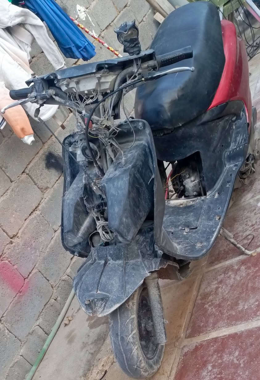 فراشه للبيع
شغاله السعر 200 وبيه مجال

مكينه مفتوحه 

مكان نجف كوفه شارع المعمل 

***********
