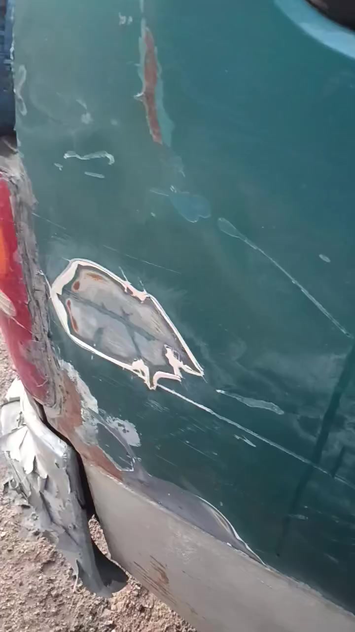 32 وبها مجال موديل 96 هيا غرامات مصفره***********
