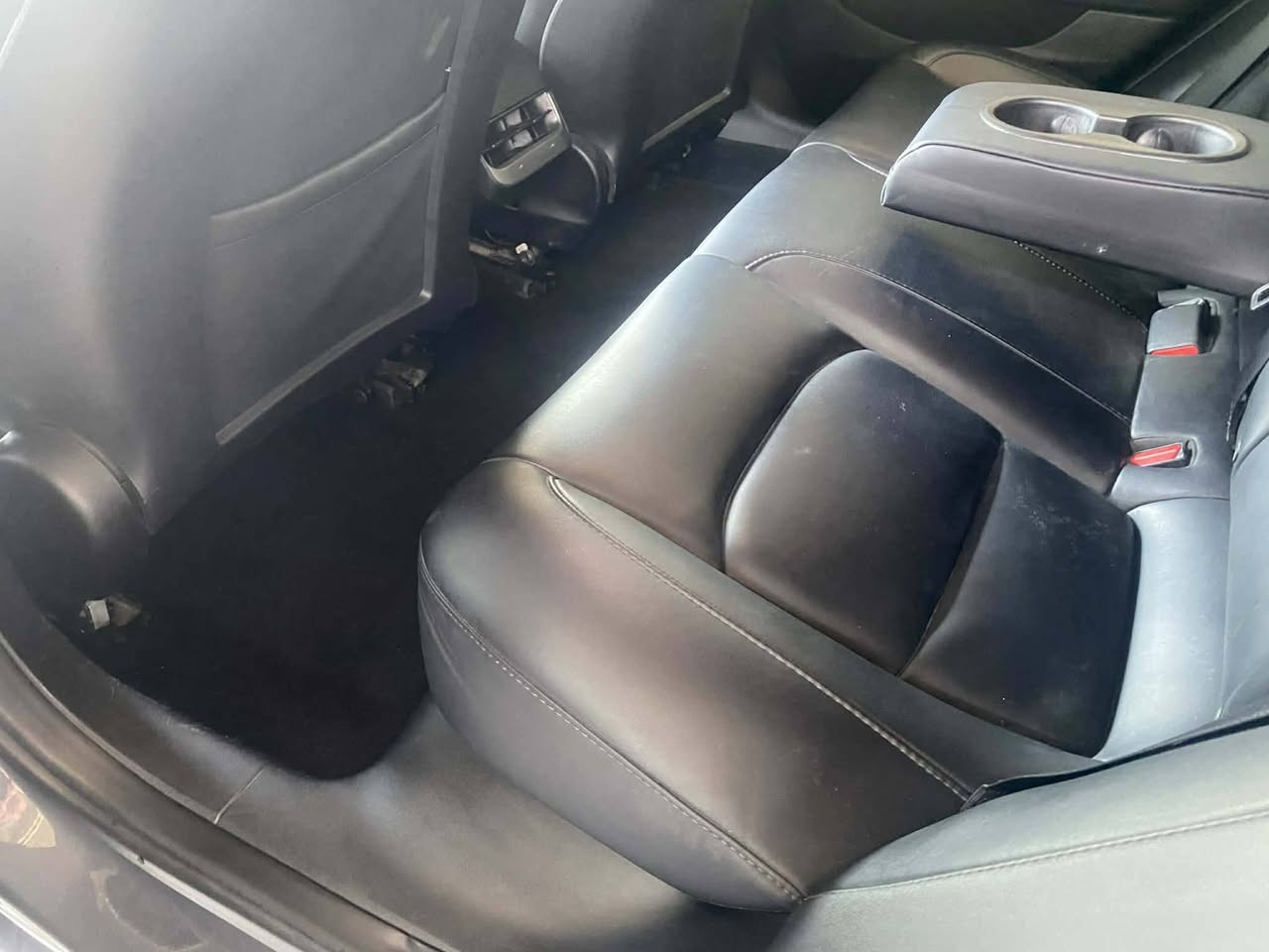 السلام عليكم
تيسلا 3 موديل 23 للبيع او مراوس ب y performance تك ماطور اونلاين ومحدثة اخر تحديث ومثبتة عالتطبيق و قيادة ذاتية  حادثها موجود بالمنشور مكاني بغداد *********** سعرها 170
