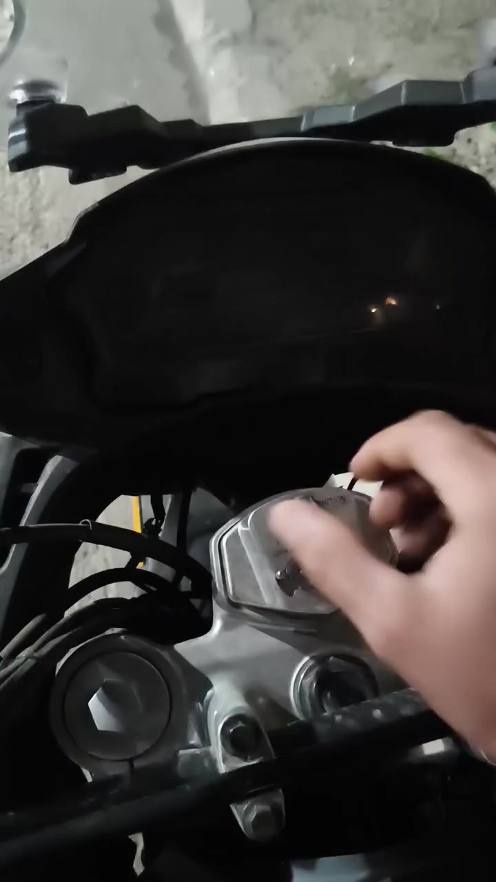 دايوان دافنجر  جديده لوك ستعمال اقل لسبوع  محرك 300 رقم اربيل تحويل كبل بسمك *********** سعر3700وبيها مجال بصيط
