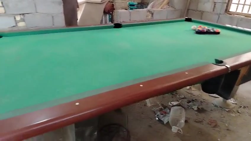ميز بليارد للبيع السعر ٥٠٠  
***********
