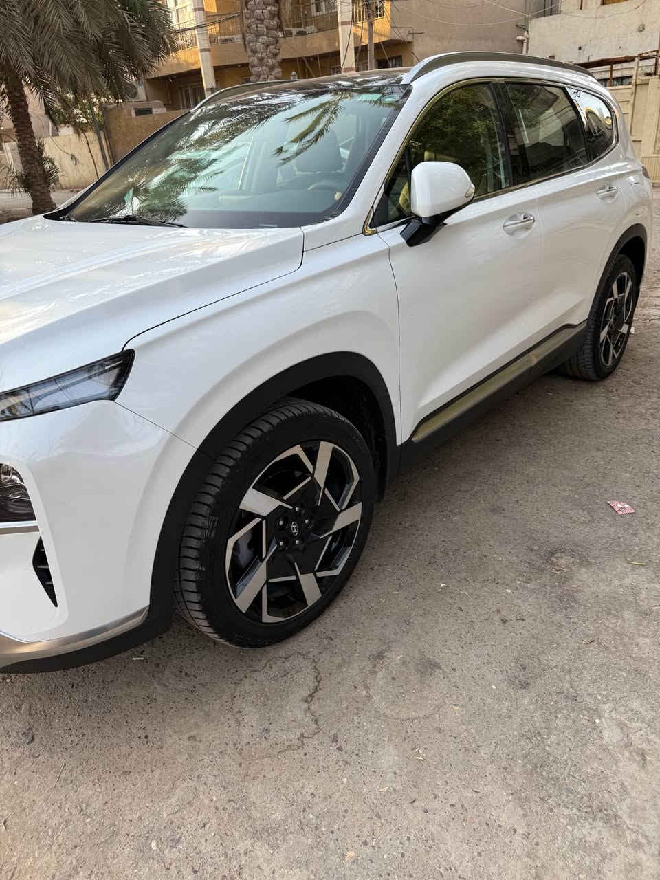 هيونداي موديل 2023 ضمان الشركة
ماشيه 68 كيلو
سعه المحرك 3500  6 v
‏‎مرتبط بناقل حركة اوتو 8نمر
‏‎حساس امامي
‏‎حساس خلفي
‏‎لايت زنون +LED
‏‎مفتاح التشغيل بصمة
كير بيانو
‏‎تشغيل عن بعد
‏‎فتح الصندوق كهربائي 
‏‎عرض الكاميرا بالدشبول
‏‎كامرة خلفيه
‏‎حركة المقاعد الامامي كهرباء
‏‎تتسع المقصورة 7 راكب
‏‎مثبت السرعه Cruise
‏‎المودات والاوامر الصوتية
‏‎اوضاع القيادة
‏Drive Mode
‏‎فحص انظمة القيادة للسيارة
‏‎شفتات مقود
بنوراما
‏‎3قطع تبريد
‏ABS
‏‎نطام مانع الانزلاق
‏‎اشارة في المراية الجانبيه
‏‎مخرج منفذ الطاقة 3 
‏USB/ Bluetooth
‏‎بردات ابواب خلفية
السيارة مدوشمه جلد الفارس, صلاح الدين


**إذا كنت صاحب هذا الإعلان وتريد حذفه لأي سبب، رجاءا أرسل رسالة إلى الدعم الفني**