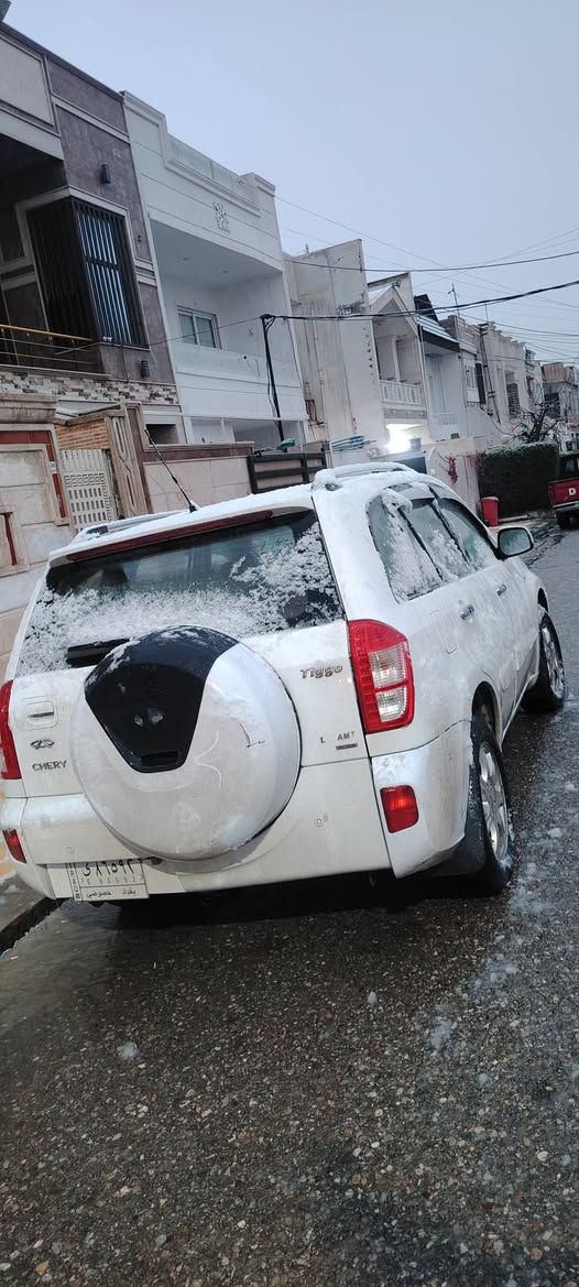 يــــــ🚗🚘 السلام عليكم 
شيري تيكو للبيع  
 موديل 2013 كير كهربائي محرك 1800
ماشية .  130 حقيقي
بيه صبغ نص الجاملغ الخلفي عكس السايق ونص الباب الخلفي ايضا 
شاشة ايباد بيهة تدعم كار بلي
كامره دواره 
جاهزه وبدون نقص استخدام شخصي فول مواصفات سلايت سقف حساس خلفي لد امامي زنون خمسه ويلكب كشنات جلد تتدفئه تبريد تحكم استيرن سويج تقفيل جام مع السويج ريمونت والعده وغراضها كلها كامله محرك كير حداديه كلها مكفوله 
السيــــــ🚗🚘🚙ـٰــــارة  بلاديه نضيفة باتري جديد  تخم تاير جديد تحويل مباشر 
سعره 58 وبيه مجال 
🏠🏠 رقم السياره بغداد مشروع وطني ب اسمي تحويل مباشر 
مكان السياره بغداد الدوره حي الصحه
للأتصال على الرقم.
*********** واتس اب متوفر بغداد, العراق
