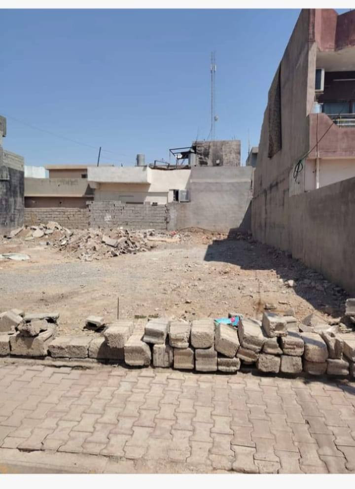 قطعة أرض للبيع طابو صرف مساحة ١٢٠م واجهة ٦ حي عسكري قرب مدرسة شروق جديد للبنات خلف تجاري مباشره مكان مميز للاستفسار الاتصال على الرقم ***********
