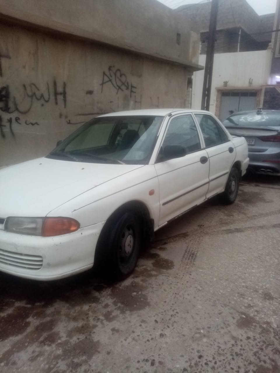 السلام عليكم مستبوشي لا نسر ٩٣ الشرعي موجود تبريد شغال محرك كير شرط السعر ٣٧
***********
