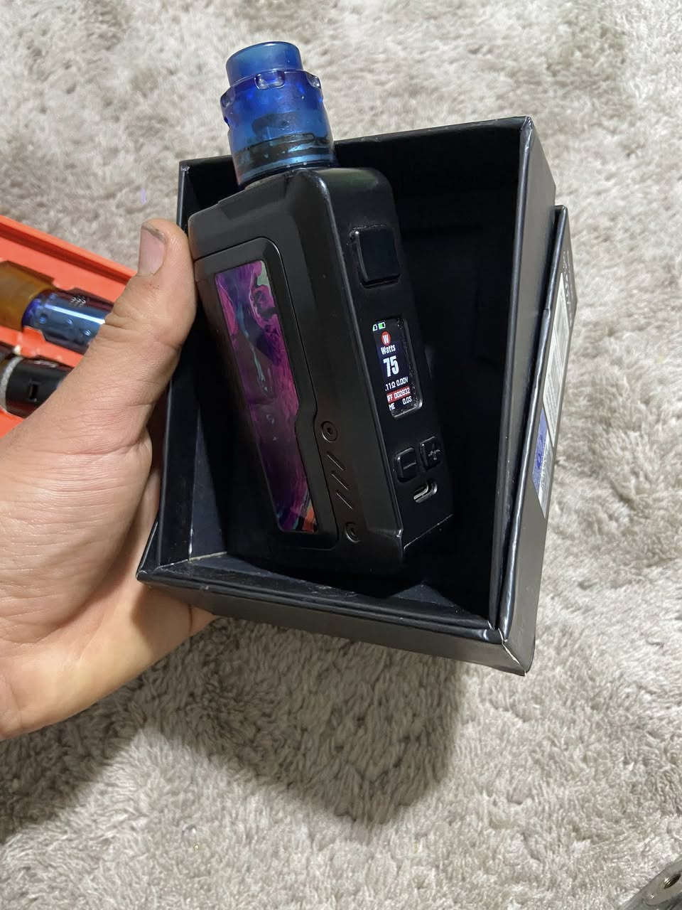 للبيع كاور جهاز نضيف كامل ويا تانك كامل سعر 75ألف وبي مجال رقم ***********
