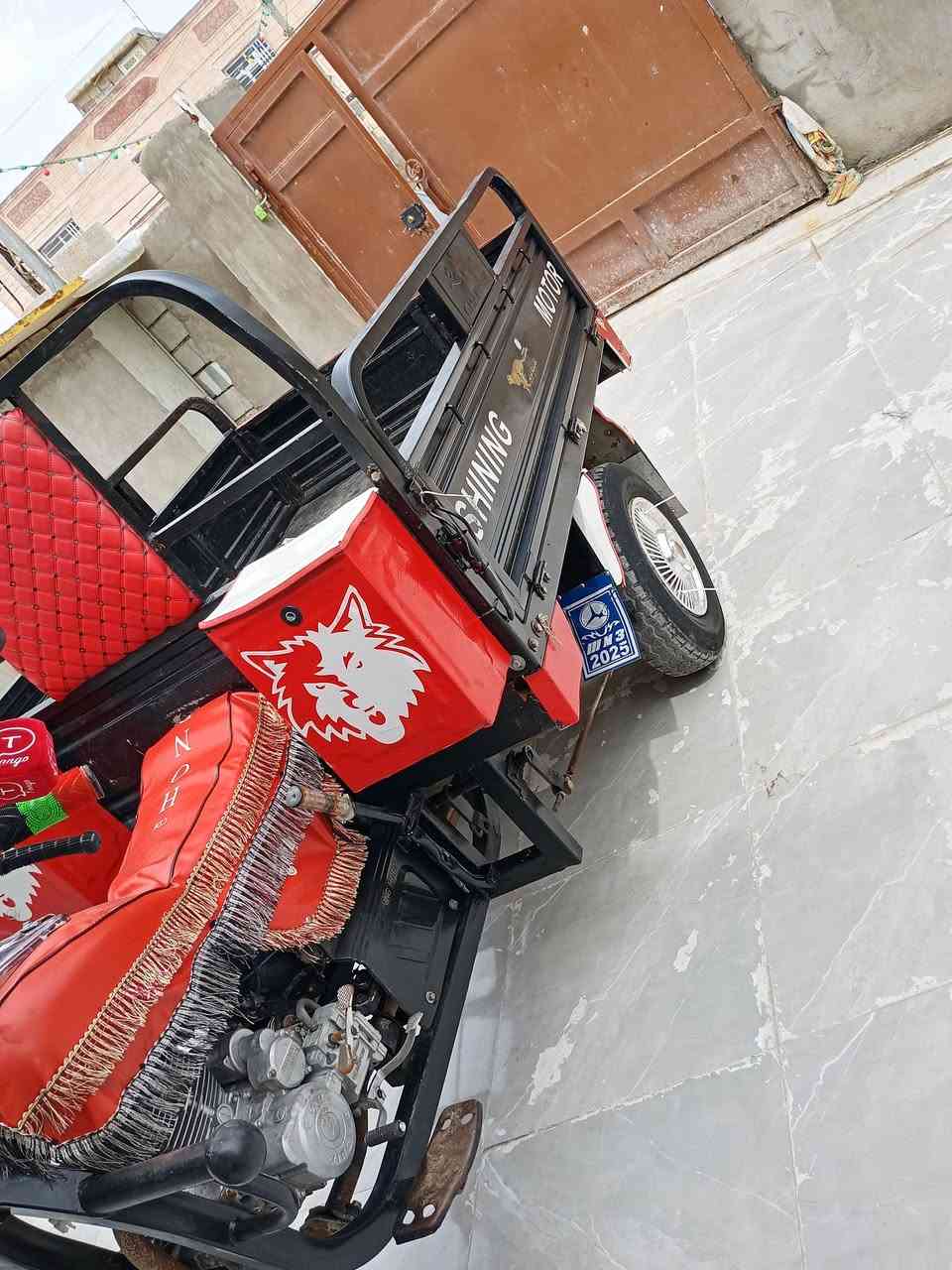 سلام عليكم ستوته للبيع فحل عالي ستوته مال جناي أوراق كامله مكمله ستوته كلها شرط بعدها شركه موديل 21 تخم تايرات جدد محركها 21 الستفسار ع هاذا الرقم *********** أو خاص
