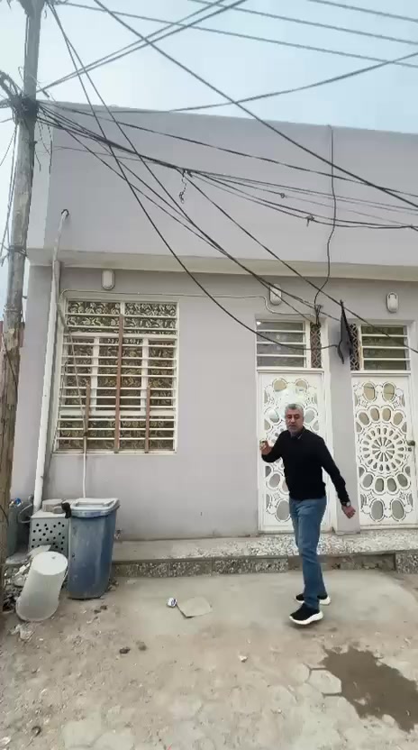 بيت في حي الانصار مساحة 60 متر طابو صرف بناء جديد طابوق جمهوري كله صب حي الانصار شارع الحرفين قرب اسواق ابو نبأ السعر 75 وبي مجال


**إذا كنت صاحب هذا الإعلان وتريد حذفه لأي سبب، رجاءا أرسل رسالة إلى الدعم الفني**