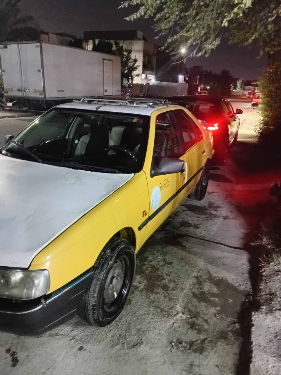 بيجوا روى ٢٠٠٩ محور ونجي فور اس اكسل جديد صدر تمام نقصها  فقط بولبرن   خلفي منظومة بريك وبانزين وتبريد جديدة كهربائيات شغالة  شواصي معمرة السعر ٢٤ ورقة وبيها مجال بسيط مكان السيارة الشعب *********** بغداد, العراق
