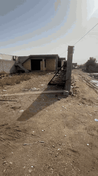 للبيع هيكل زراعي الحمدانيةعلى الشارع العام.في حي الجهاد.مساحة الارض ٦٠...