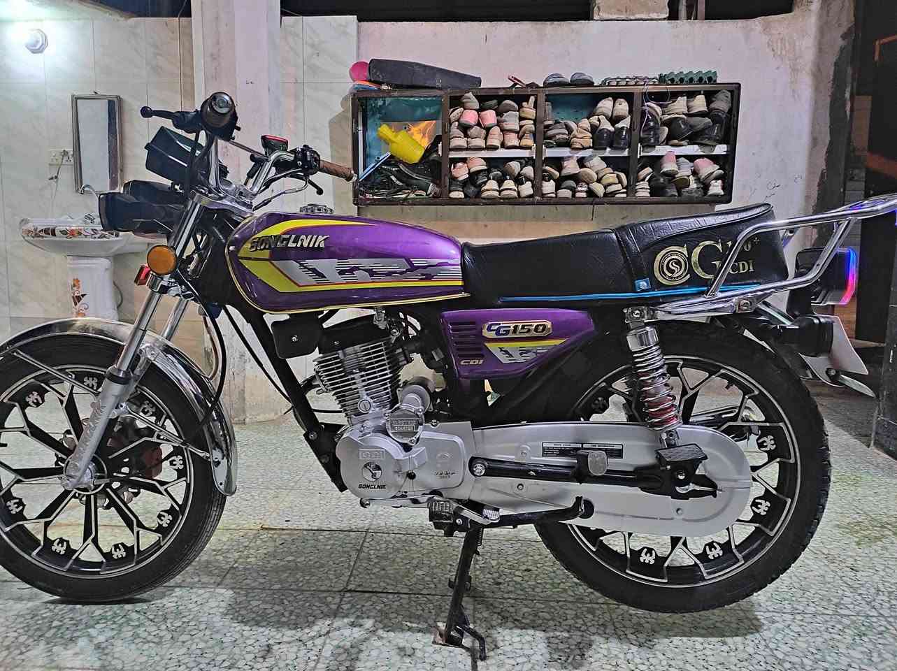 السلام عليكم دراجه سيفان 5 كير موديل 2025 اوراق كامله صار لها طالعه من المعرض شهر دره استعمال قليل بصمه تشغيل عن بعد دشبولها الكتروني دراجه مكفوله كفاله عامه مكان كربلاء طويريج رقم الهاتف *********** اخوان الشرايبي خير ويتدلل يتصل السعر 730 مستعجل على بيعه اتصلوا بخير وتدلل
