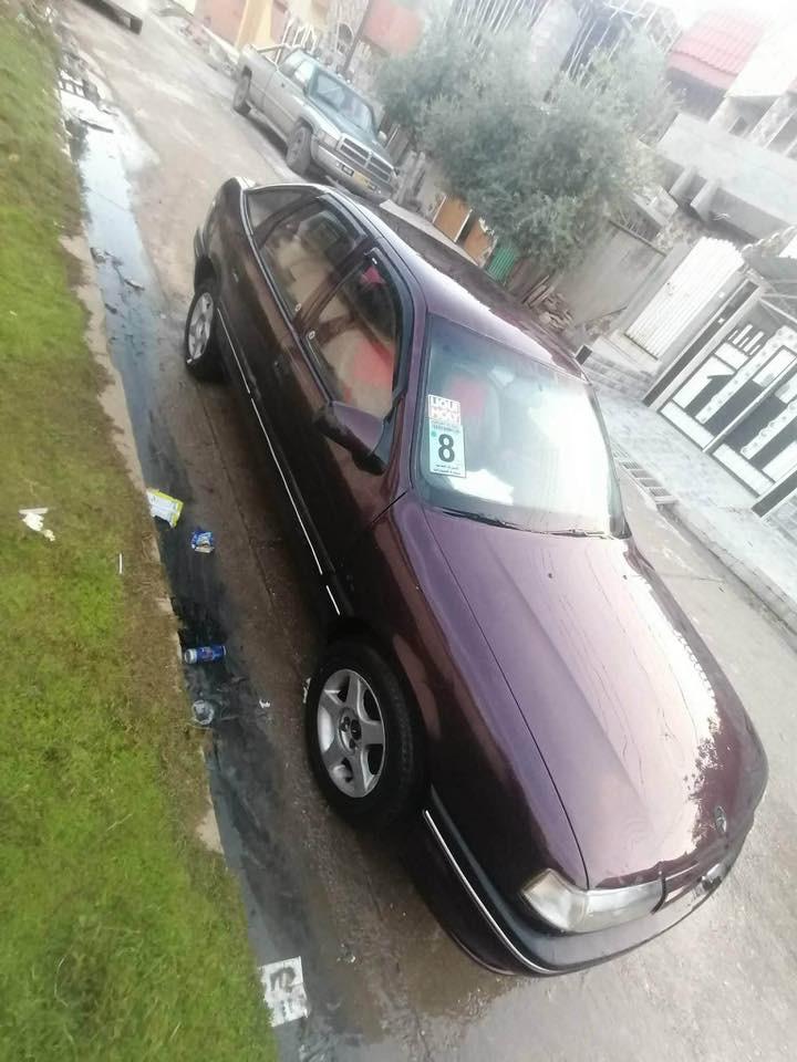 اوبل فكترا  موديل  ١٩٩٢ حجم ١٦
كابون بنزين مكينة و كير أنضاف سنوية خضرة
طخم تاير جديد الشرعي موجود
كهربائيات شغالة السعر ٣٣ $ مكلف بالنشر وبيها مجال الاتصال
 بالرقم صاحب السيارة ***********
بسام العراقي
