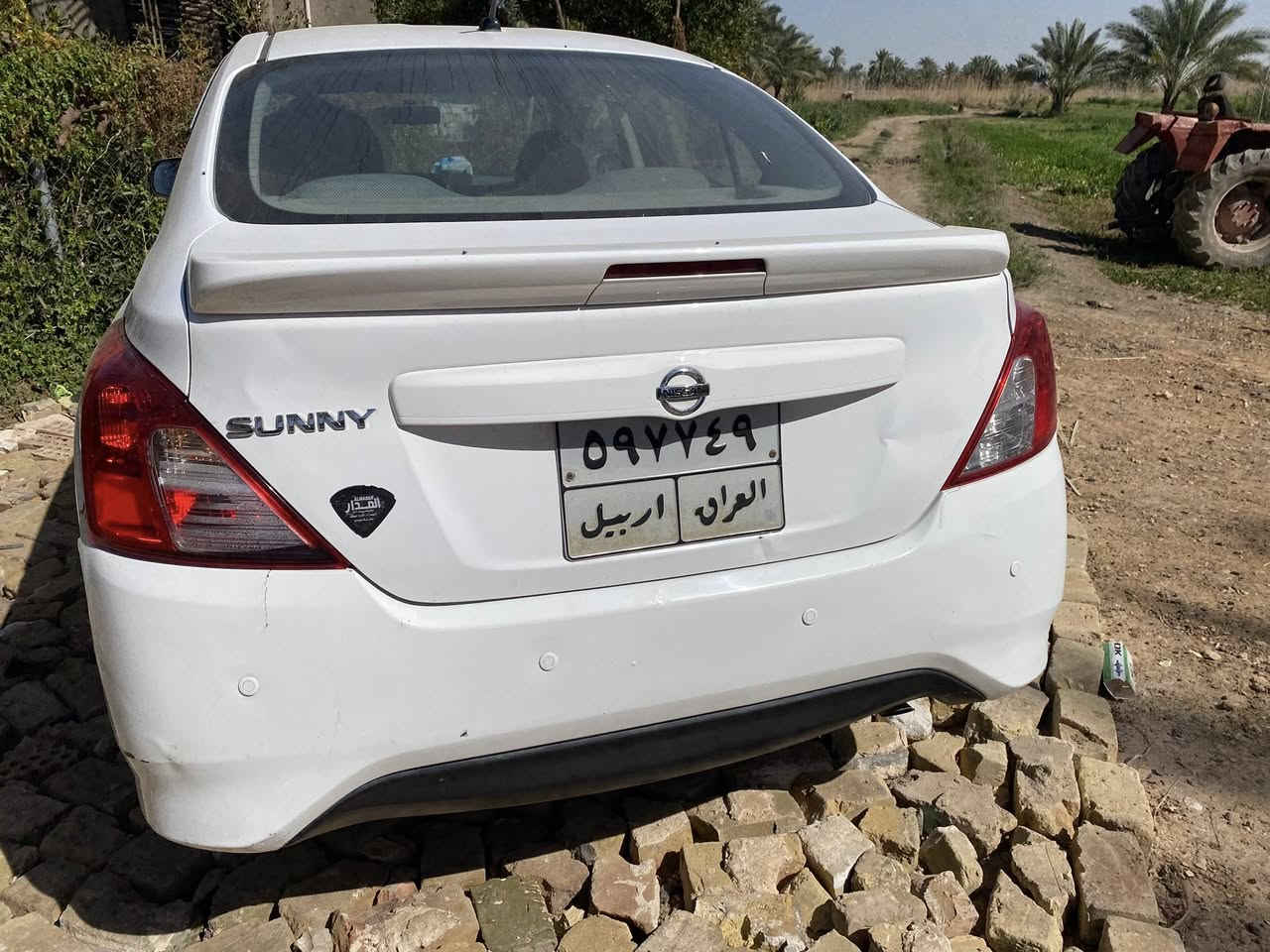 موديل 20 باسم شركه . (بهيار حميد صالح )
رقم اربيل سنويه ساقطه صار 4 اشهر 
بدون صبغ بدون تبديل 
فقط مكانين بارد موضحات بالمنشور
كفاله كير ومحرك وتبريد وتخم تاير 
دومشه جديده جاهزه من كلشي 
مكان بابل السعر 100 

***********
