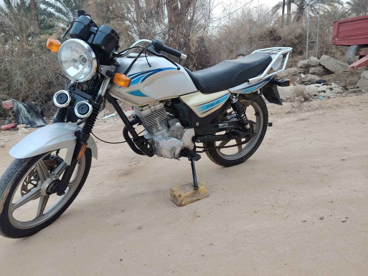 السلام عليكم دراجه دايون عظم لبيع رصاصي كامله وجاهزه محرك مامفتوح ماذب دهن كلوبات وشاير ودشبول وجاملغ كله جديد ماعد الباتري تعبان فقط موديل 21 كلك مكفوله من السرقه السعر 500 وبيه مجال المكان كربلاء طوريج ام روايه رقم الهاتف ***********
