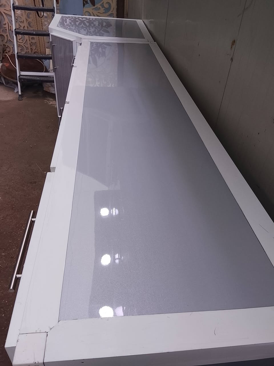 كاونتر خمس قطع فقط السنك مرمر تفصال درجه اولى اي ضرر ما بي العنوان بغداد الشعب الرقم /***********
