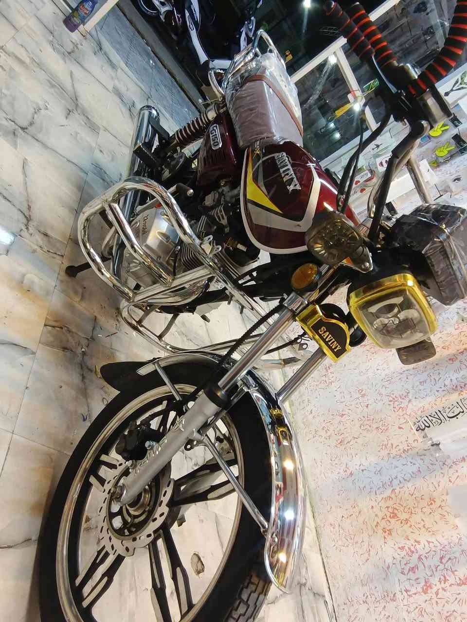 ايراني موديل 2023 مسجل كامل سنويه تحويل مباشر بشرط دراجه بوضع الشركه وكلها جاهزه وكامله  مكاني رمادي تاميم السعر (مليون و 350 الف ) مكاني رمادي تاميم الاستفسار ***********
