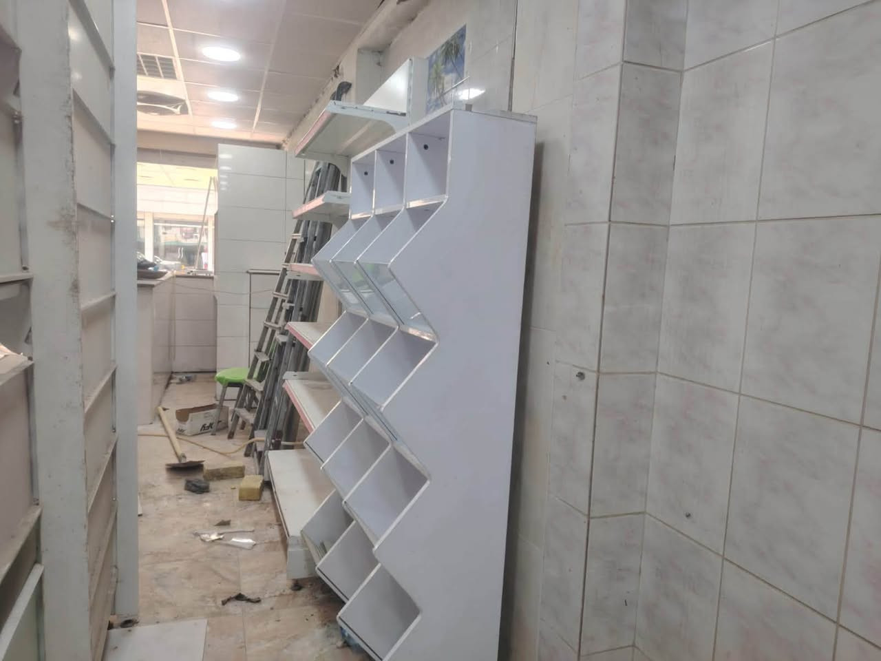 رفوف مال اسواق نظيفة وبسعر مناسب للاستفسار ‭

‭***********‬
