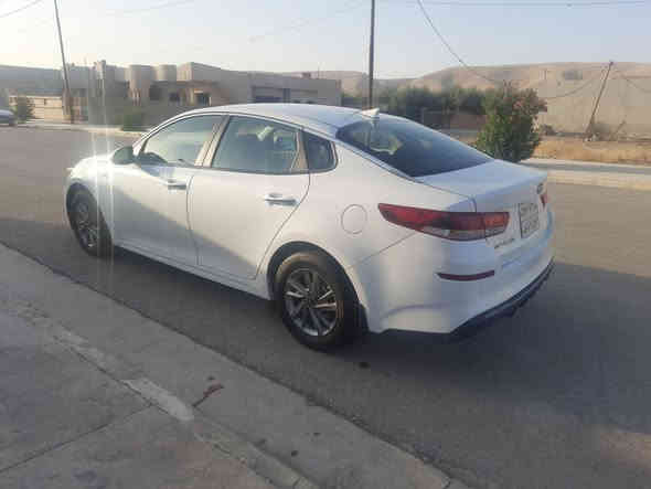 كيا اوبتيما وارد امريكي موديل ٢٠١٩ . لون صدفي رقم اربيل محرك ٢٤٠٠ GDi
مواصفات fe
شاشة كبيرة بلادي 
كاميرا خلفية 
نقطة عمياء 
تحديد مسار 
رادارات خلفية
حساسات 
لايت حاجب
ماشية ٦٦ الف ميل
وضعيات قيادة
محرك و كير مكفولين
صدرها جديد
السيارة بعد الفحص طلع بيها بخ امريكي جامغلات خلفية و قبغ صندوق مع العلم صور امريكا موجودة بس ضررها دعاميات . وسيارة نظيفة و ما تحتاج اي مصرف . و صور المزاد موجودة بالمنشور . و السيارة انظف من الصور
السيارة موجودة في بعشيقة الموصل 
سعرها ١٤٥ ورقة و بيها مجال 
***********
