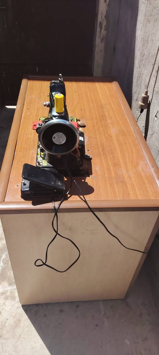 مكينة خياطة نوعية TYPICAl الباب الأول شرط الشغل والنظافة هي والميز فصال وماطور وياه تخيط رجل وكهرباء كاملة تخيط جميع انواع الأقمشة حتى فيزون كركوك, العراق


**إذا كنت صاحب هذا الإعلان وتريد حذفه لأي سبب، رجاءا أرسل رسالة إلى الدعم الفني**