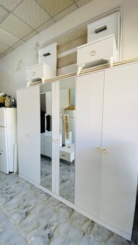 لبيع غرفه نوم بيها ضرر بسيط سعره 375 واتساب 07510468377