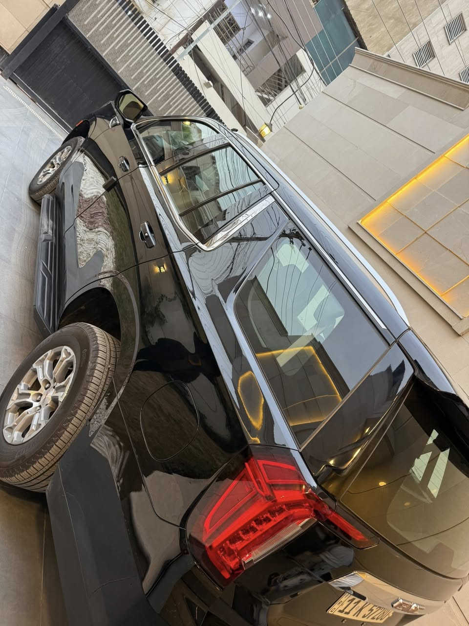 .
السلام عليكم للبيع فقط 
يوكن slt ٢٠٢٤ 
خليجي وكالة المنصور 
مكفوله سياره وسونار بلمنشور 
ماشيه ٩٠٠٠ كيلو 
تحويل مباشر 
السعر ٥١٥٠٠$ 
العنوان . بغداد . شارع الصناعة 
***********
