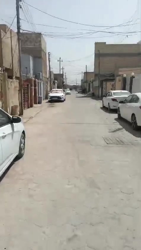 دار للايجار 200متر نضيف جدا.  طابق واحد. في حي الوفاء منطقة 37    للاستفسار الاتصال على الرقم *********** او مراجعة مكتب الگرعاوي
