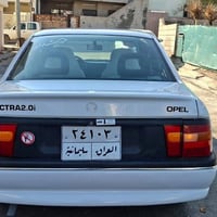 أوبل فيكترا • ١٩٩٣ • أوتوماتيك