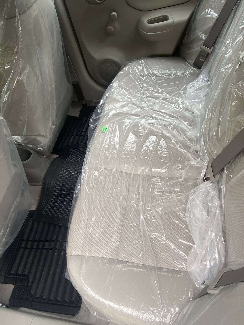 السلام عليكم نيسان سني هندي موديل 2025 ماشيه 2000سياره كفاله من زلغ رقم الهاتف ***********
