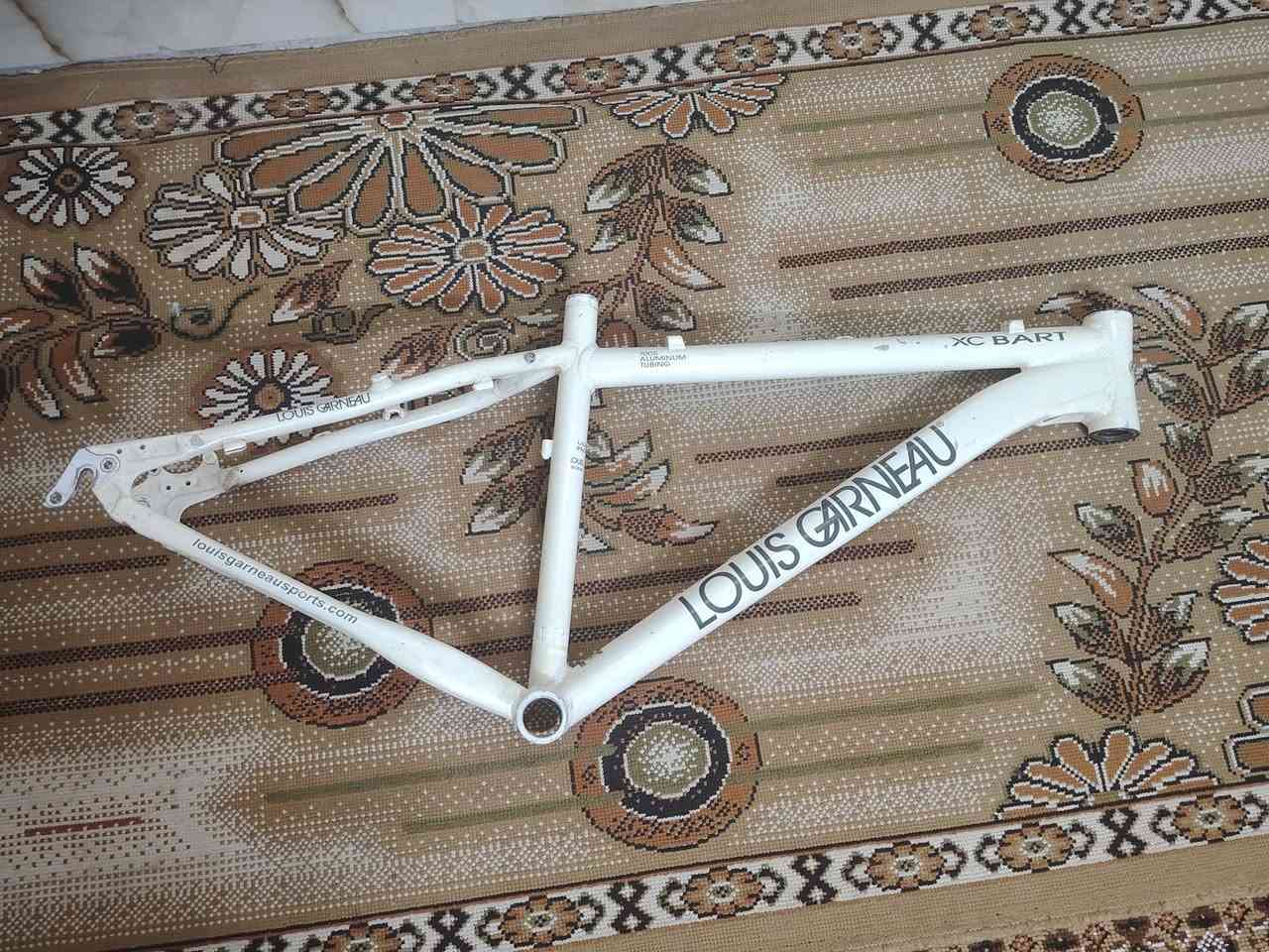 فريم لويس حجم 26 الفريم ناصية للبيع مكاني بغداد


**إذا كنت صاحب هذا الإعلان وتريد حذفه لأي سبب، رجاءا أرسل رسالة إلى الدعم الفني**