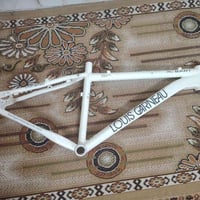 فريم لويس • مقاس 26 • بغداد