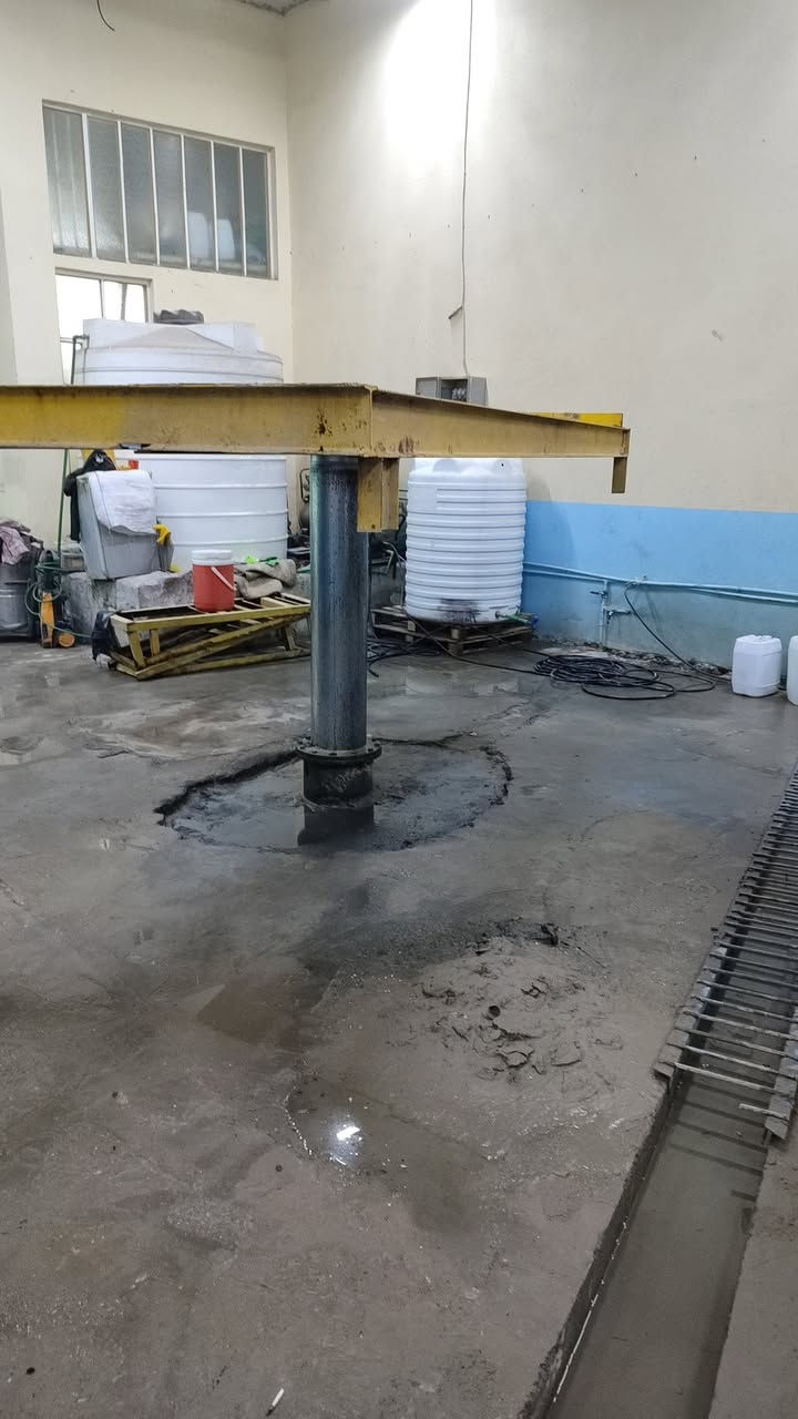 سلام عليكم جك غسل للبيع 6طن
معه ساحبت دهن استعمال قليل 
للاستفسار الاتصال ***********
