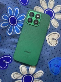 شرط مامفتوح رقم. 07512436996.   HONOR X8b ذكره 256 رام 8 سعر 150