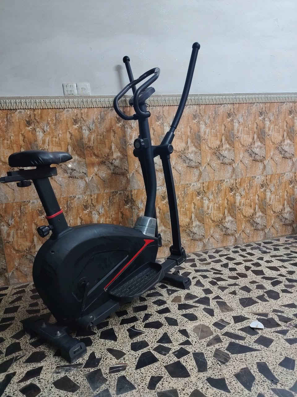 بايسكل رياضه متعدد التمارين اوربتراك ناري شغال الشاشه وسرع متعدد ١٦ سرعه تثكيل وتخفيف حسب التمرين 
سرج نظام متحرك امامي خلفي
السعر ١٦٥ الف
العنوان الشعب 
يوجد توصيل بكروه حسب الاتفاق داخل بغداد 
واتساب ***********
