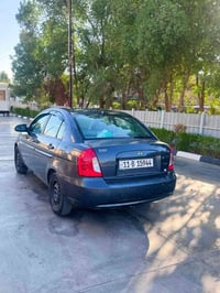هونداي اكسنت 2007 وارد امريكي بيها طخه باب سايق ومبدله  باقي كلها ليبل...