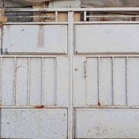 باب سياج • نضيف