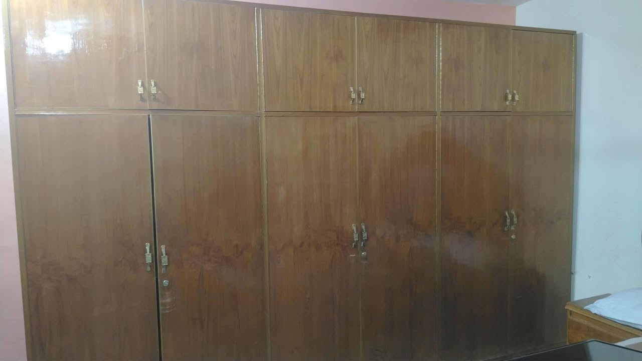 غرفة تفصال عراقي فقط ب400 الف المكان بغداد الجديدة التواصل مع رقم حصرا ***********
