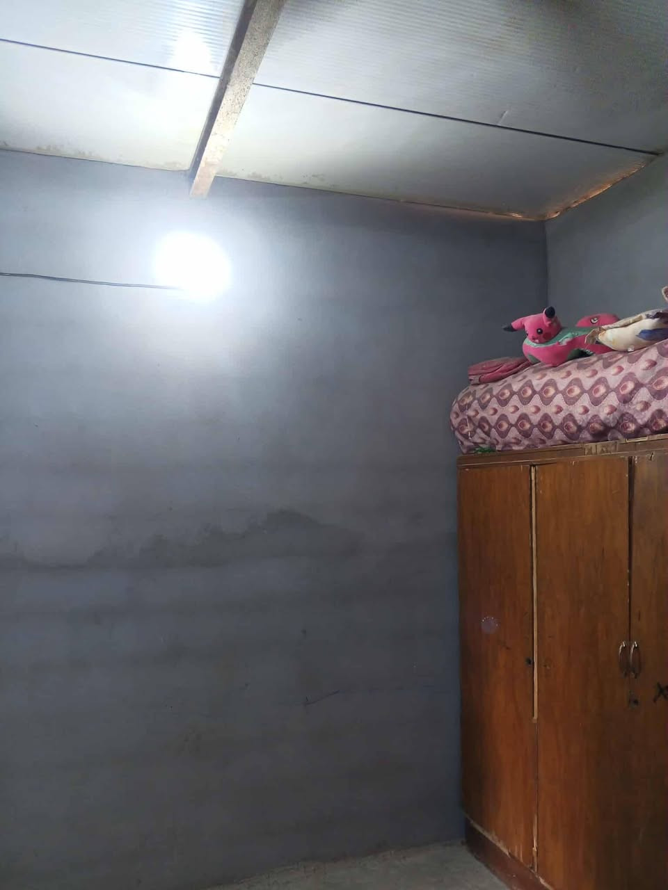 كوت السفحه الولى مشتمل ١٠٠م بشارع سكلات بناء بلوك سكف سندويج الغرفه ولهول ملبوخات ولمطبخ وستقبال مالبوخات مكان  بل توزيع الجديد  سعر ٢٧ تفاصيل اكثر رقم راعيه خاص


**إذا كنت صاحب هذا الإعلان وتريد حذفه لأي سبب، رجاءا أرسل رسالة إلى الدعم الفني**