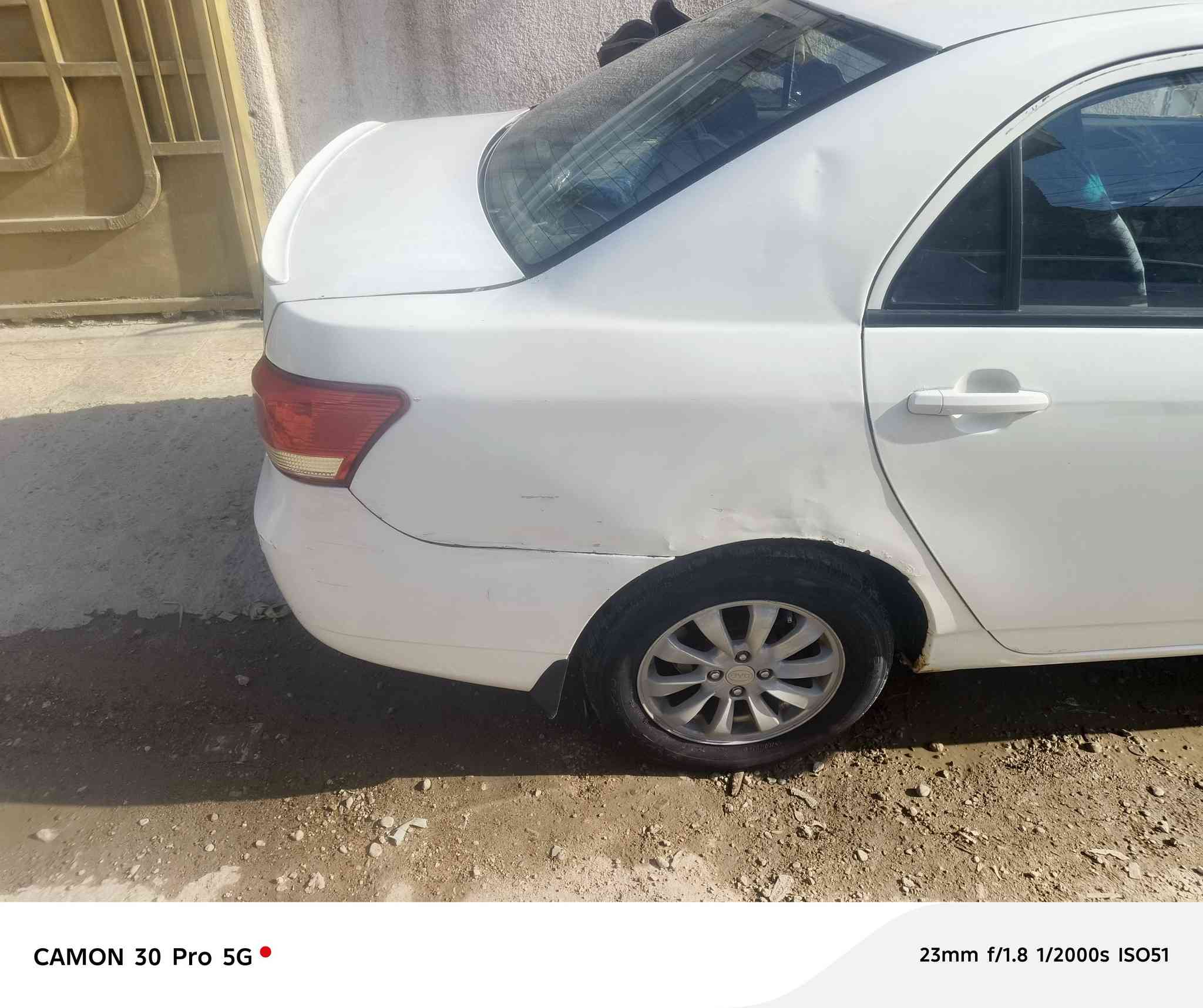 السلام عليكم بي وايدي موديل13 الكير والمكينه خير من الله صدر ٥٠بل ميه رقم جديد هزه جديده بسمي سنويه لل 29امداور ثاني يوم السعر 53 وبيهه  مجال للشراي العنوان بغداد الاستفسار هذا رقمي ***********
