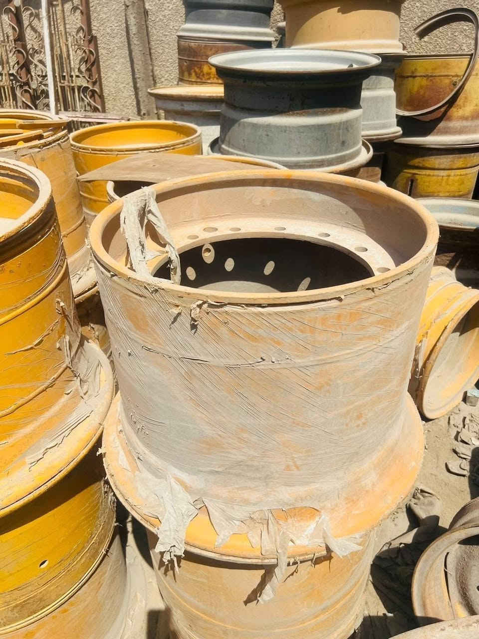 محلات قاسم العكيلي عالم الويلات
لبيع كافة أنواع الويلات للمكائن الثقيلة والخفيفة 
فالفو كتربلر كتر 938j وكتر 938kوكتر 950 كاماتسو وجي سي بي كافة أنواع jcb
للاستفسار الاتصال متوفر واتساب ***********
العنوان بغداد الكمالية مقابل شارع المصرف
