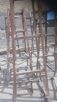 سقالة متكاملة • مقص • براميل بلاستك ١٢