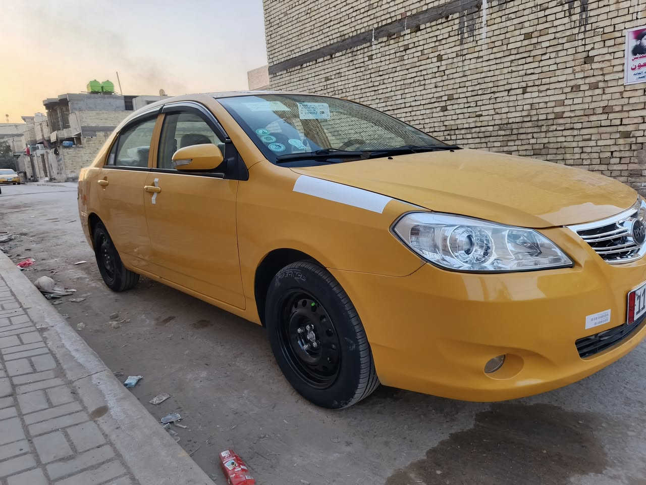 السلام عليكم موديل 2013مكينه هوندا ياباني كلج جديد كير عادي سدر امامي خلفي كهربائيات فول لايت زنون غرفة جديدة مكفولة من الضربه والتبديل صبغ اشوية بلبنيد فقط كفاله عامه السعر 62بغداد العبيدي الرئاسة ***********
