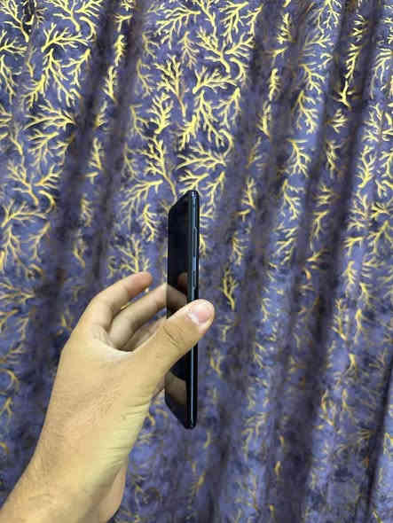 سلام عليكم  كلكسي s20بلاص 5G المعالج 990سناب دراكون  يشغلك بوبجي 90فريم حقيقي بطارية 4500ملي امبير شحن زين وحسب استخدامك كامراتة خلفية 64+12+12 دقة الفديو تصوير 8k FHD  الامامية 16 حجم الشاشة 6.7بوصة ذاكرة128 رام12 شاشة تردد 120هرتز Dynamic AMOLED 2X منحنية بصمه مدمجة بشاشة  بس بي فطور بلظهر ونقطة بشاشة  خفيف بصف الكامرة الامامية ممأثر ابد خط واحد  بس الضبط انكليزي باقي جهاز عربي كيبورد عربي كلة نظيف جدا للبيع السعر190الف وبي مجال او مراوس بأقل منه واخذ فرق العنوان بغداد *********** شراي خابرني وتشلع عيني ومتوفر واتساب
