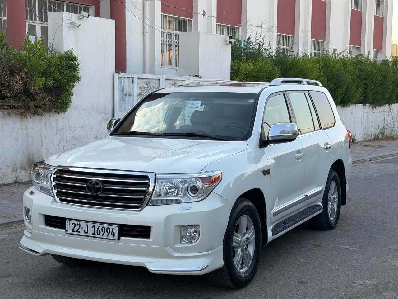 *********** تویوتا لاندكروزر VXR موديل 2008 شكل 2015 فول فول مواسفات  كير اوتوماتيك و عادي رقم سنوي هزه جديد كير محرك تبريد شرط سياره جاهزه نضيفه حزام صبغ جماليه بدون دواخل سعري 255 ورقه مجال مكان اربيل بنصلاوه ***********
